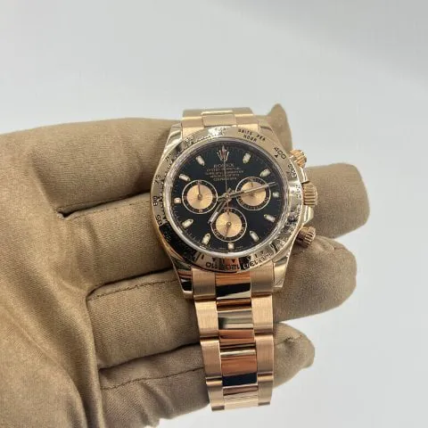 Rolex Daytona 116505 40mm Rose gold Black