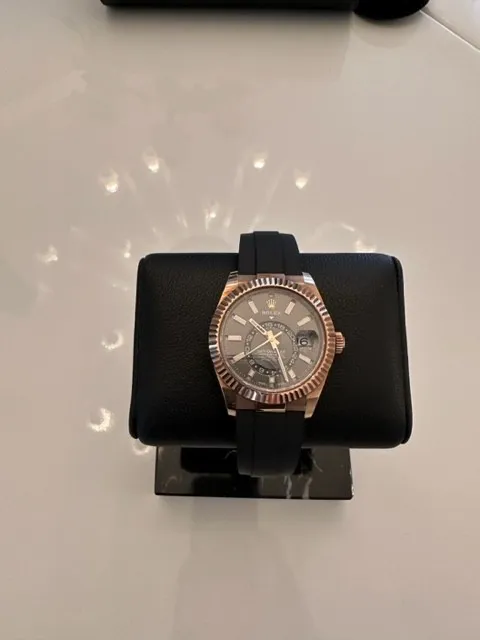 Rolex Sky-Dweller 326235 42mm Pink gold Grey 1