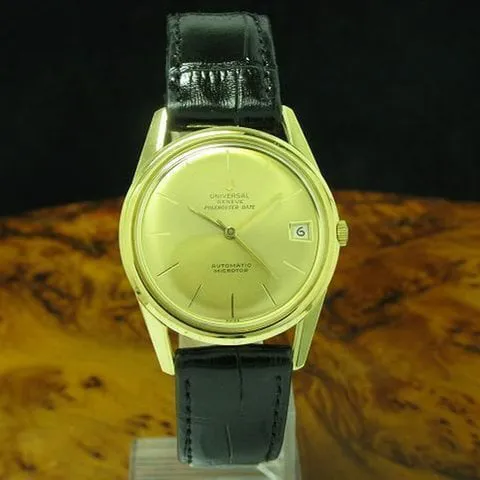 Universal Genève Polerouter 104602/1 34.5mm 18kt 750 Gold Gold