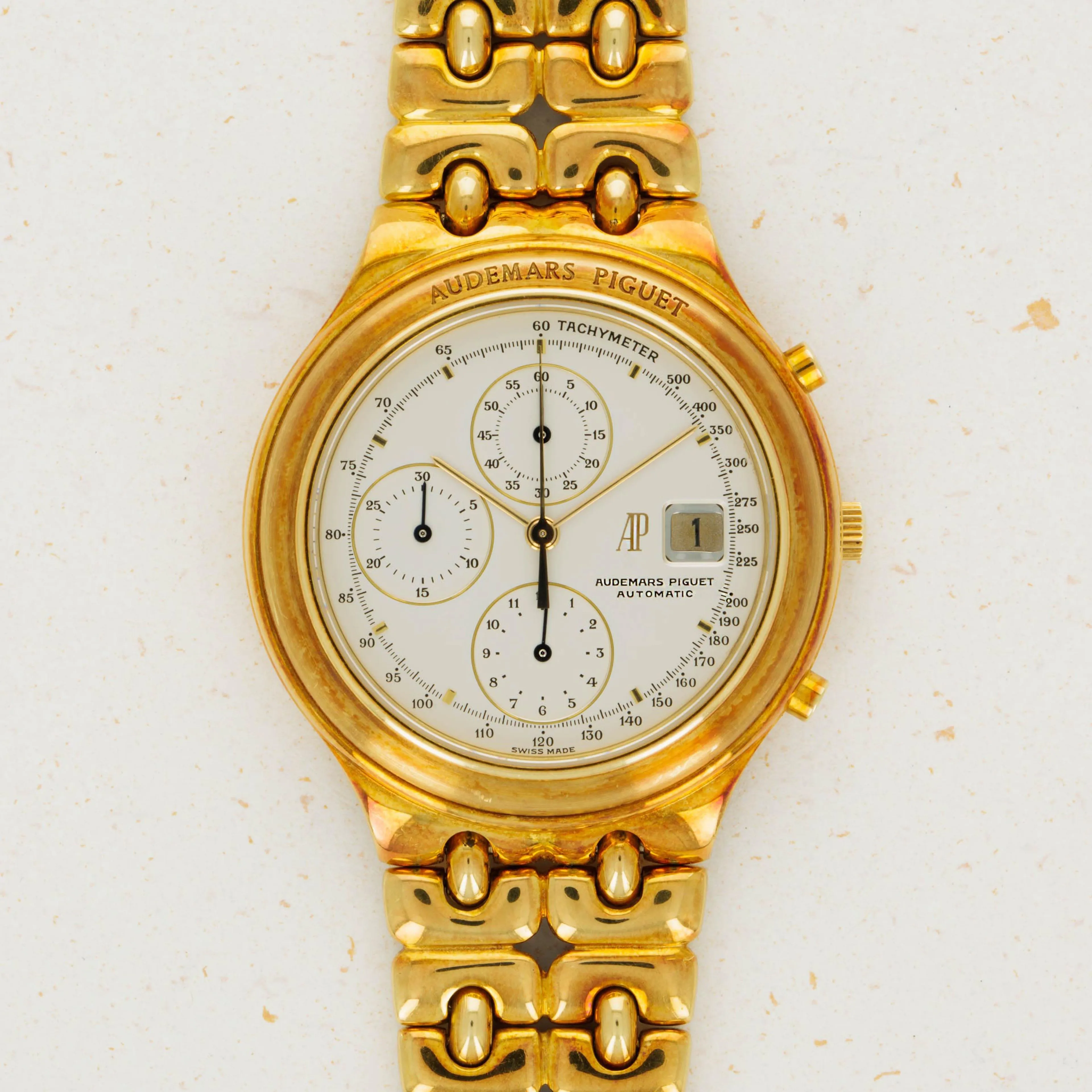 Audemars Piguet Huitième Chronograph 25644 40.5mm Yellow gold White