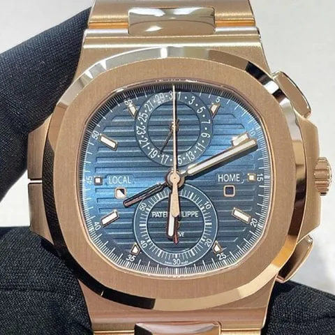 Patek Philippe Nautilus 5990/1R-001 40.5mm Rose gold Blue