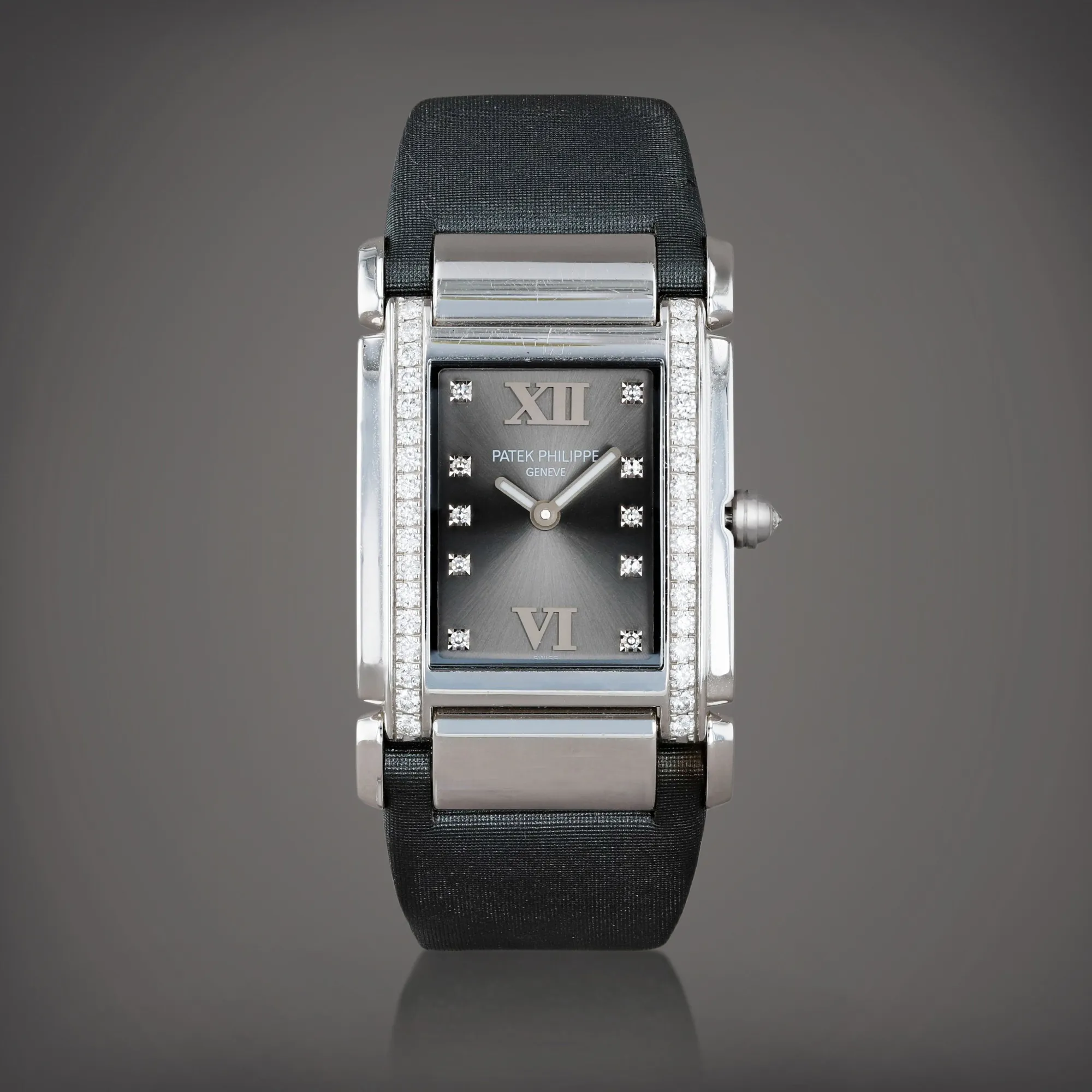 Patek Philippe Twenty~4 4920 30mm Diamond Gray