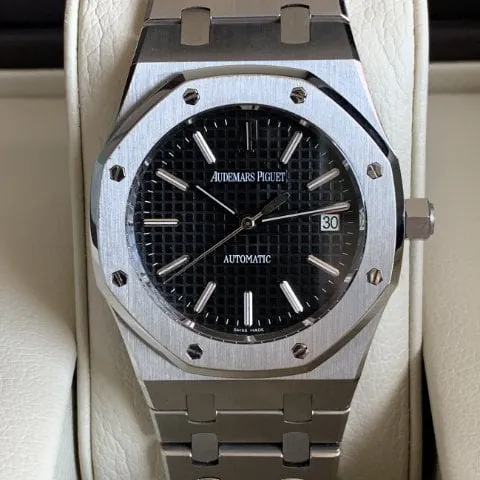 Audemars Piguet Royal Oak 15300ST.OO.1220ST.03 39mm Stainless steel Black