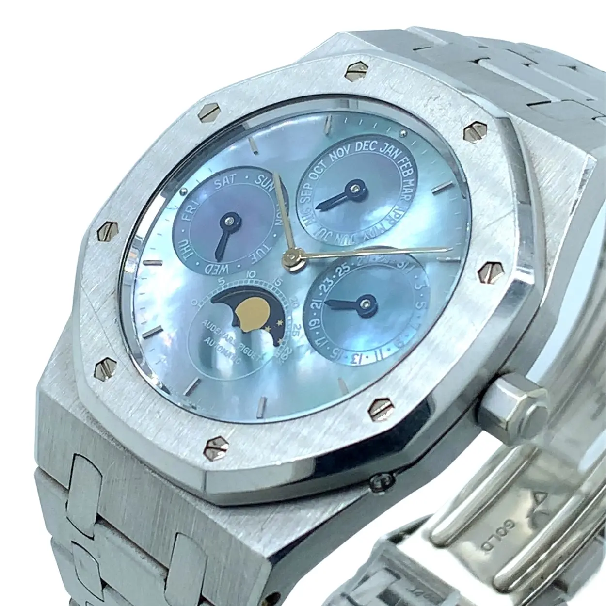 Audemars Piguet Royal Oak 25686PT 39mm Platinum Mother-of-pearl 17