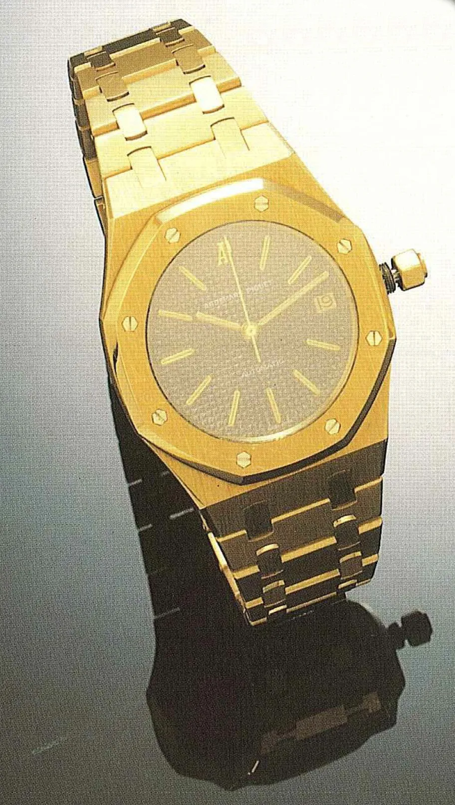 Audemars Piguet Royal Oak 36mm Yellow gold Black