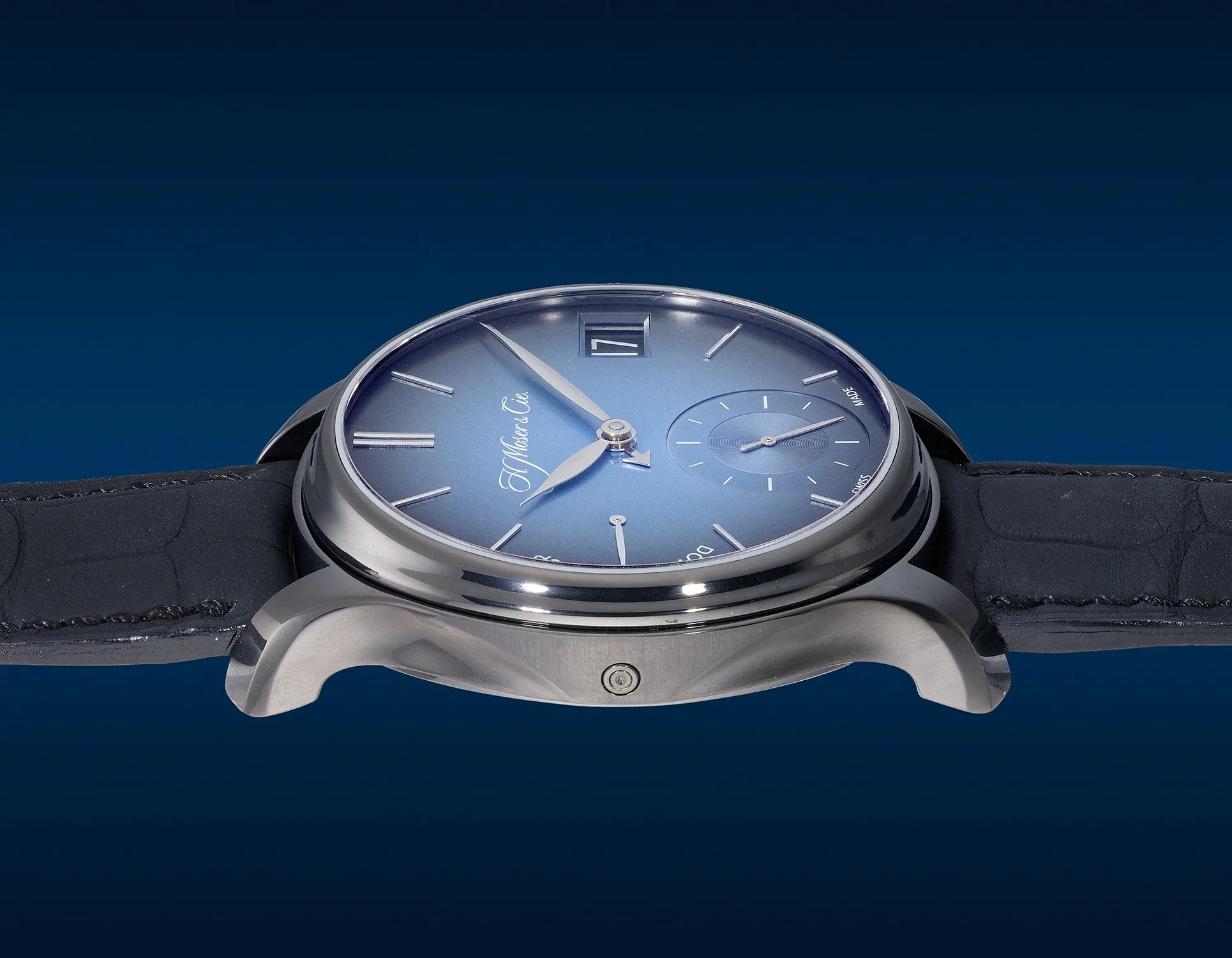 H. Moser & Cie. Moser Perpetual 1 1341-0505 40mm Titanium Blue 4