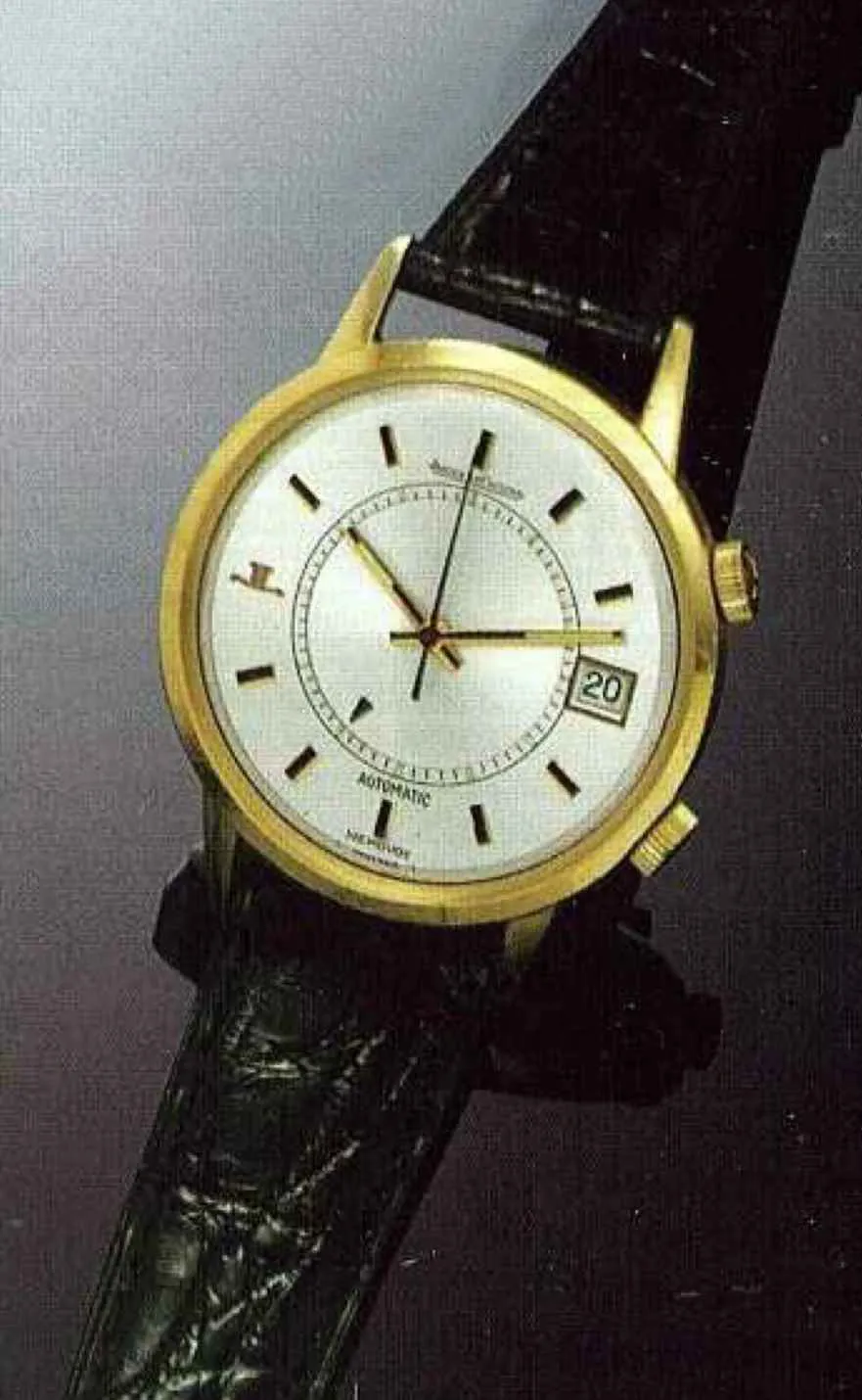 Jaeger-LeCoultre Memovox 37mm 18k yellow gold Silver