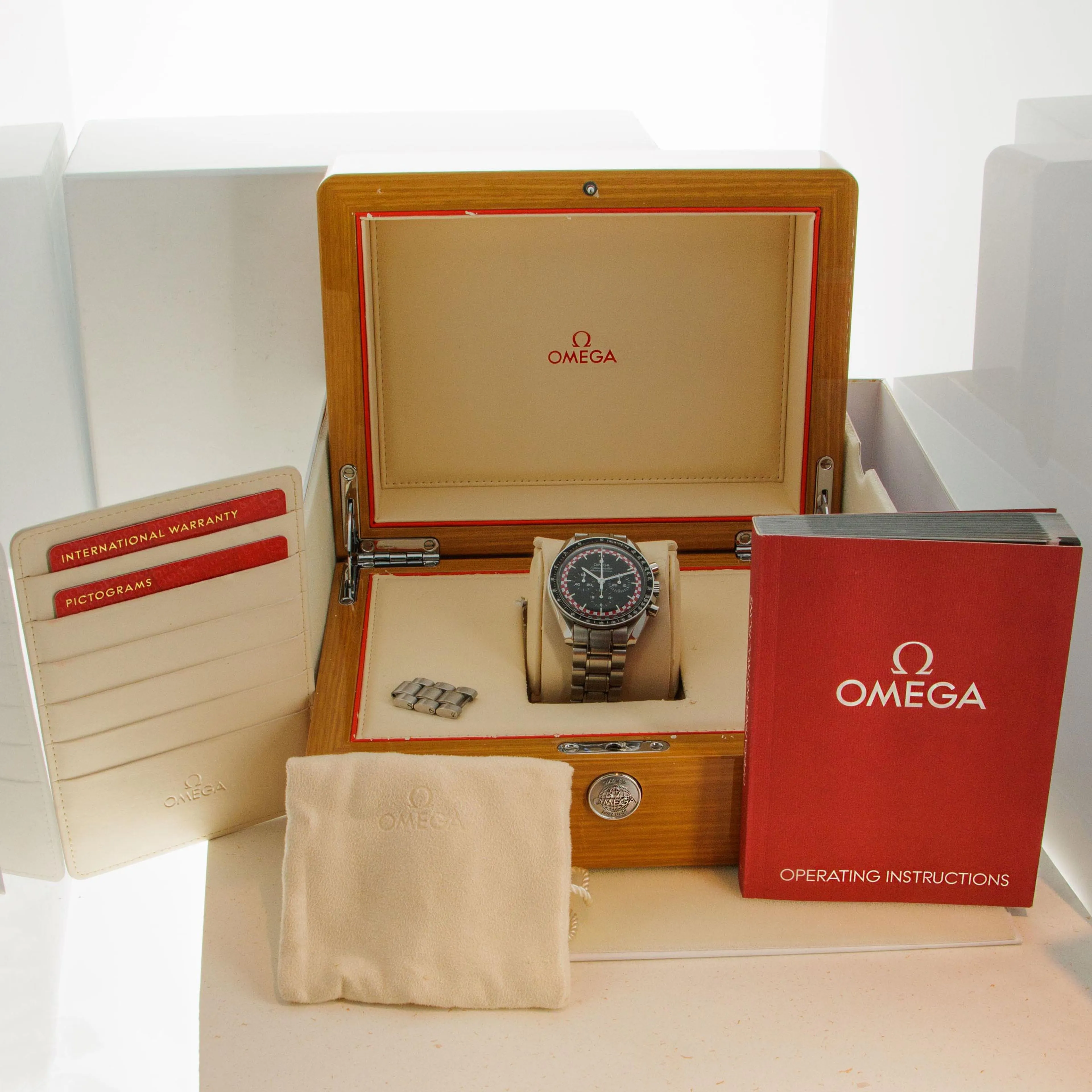 Omega Speedmaster Moonwatch 311.30.42.30.01.004 42mm Stainless steel Black 13