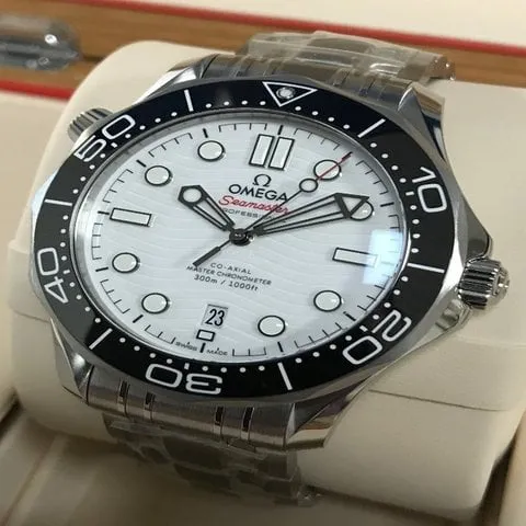 Omega Seamaster Diver 300M 210.30.42.20.04.001 42mm Steel White