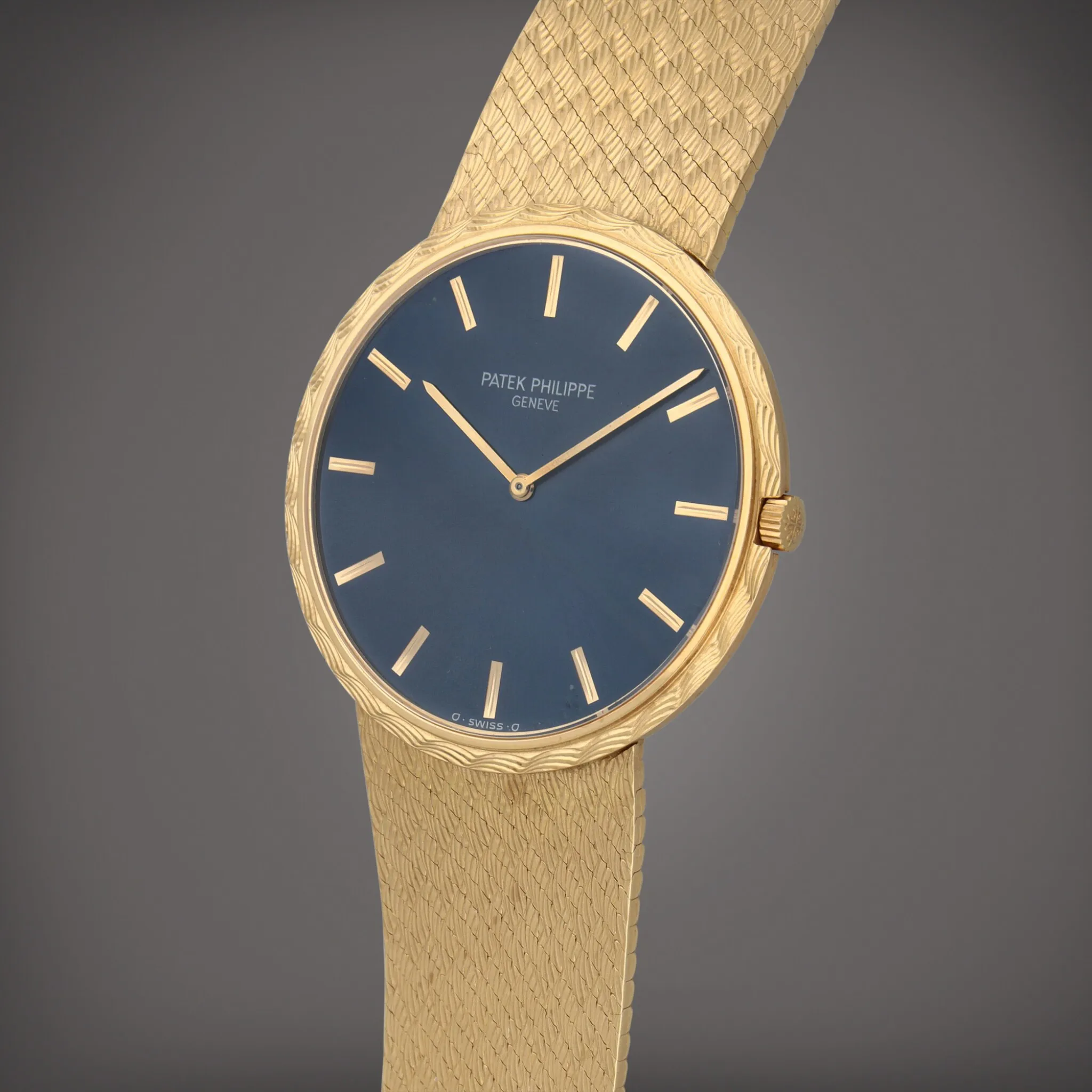 Patek Philippe Calatrava 3588/2 35mm Yellow gold Blue 1