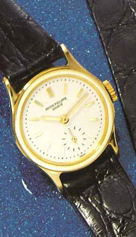 Patek Philippe Calatrava 438 28mm Yellow gold Silver