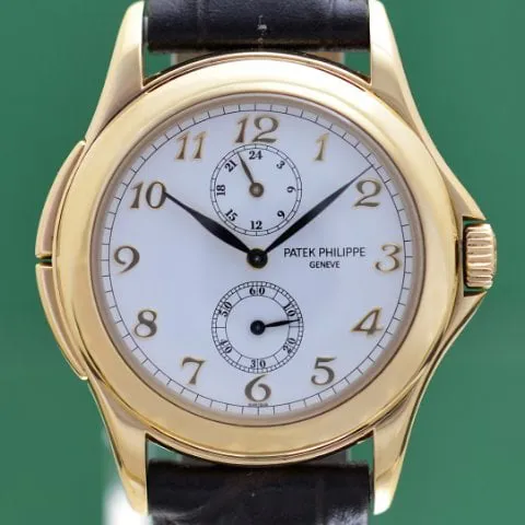 Patek Philippe Calatrava 5134J 37mm Yellow gold White