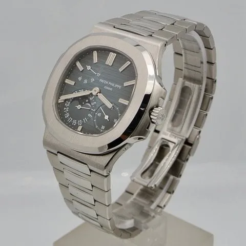 Patek Philippe Nautilus Moonphase 5712/1A-001 40mm Stainless steel Blue