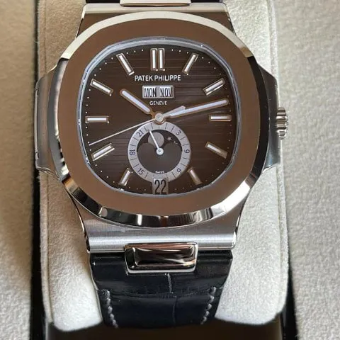 Patek Philippe Nautilus 5726A-001 40.5mm Stainless steel Black