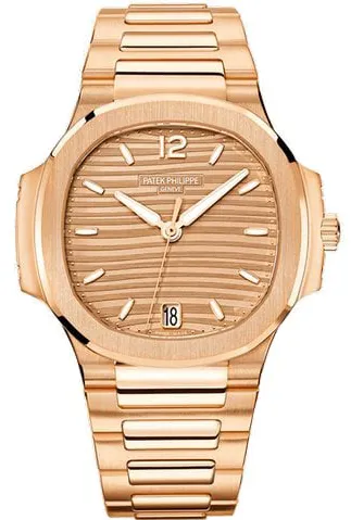 Patek Philippe Nautilus 7118/1R-010 35mm Rose gold Brown