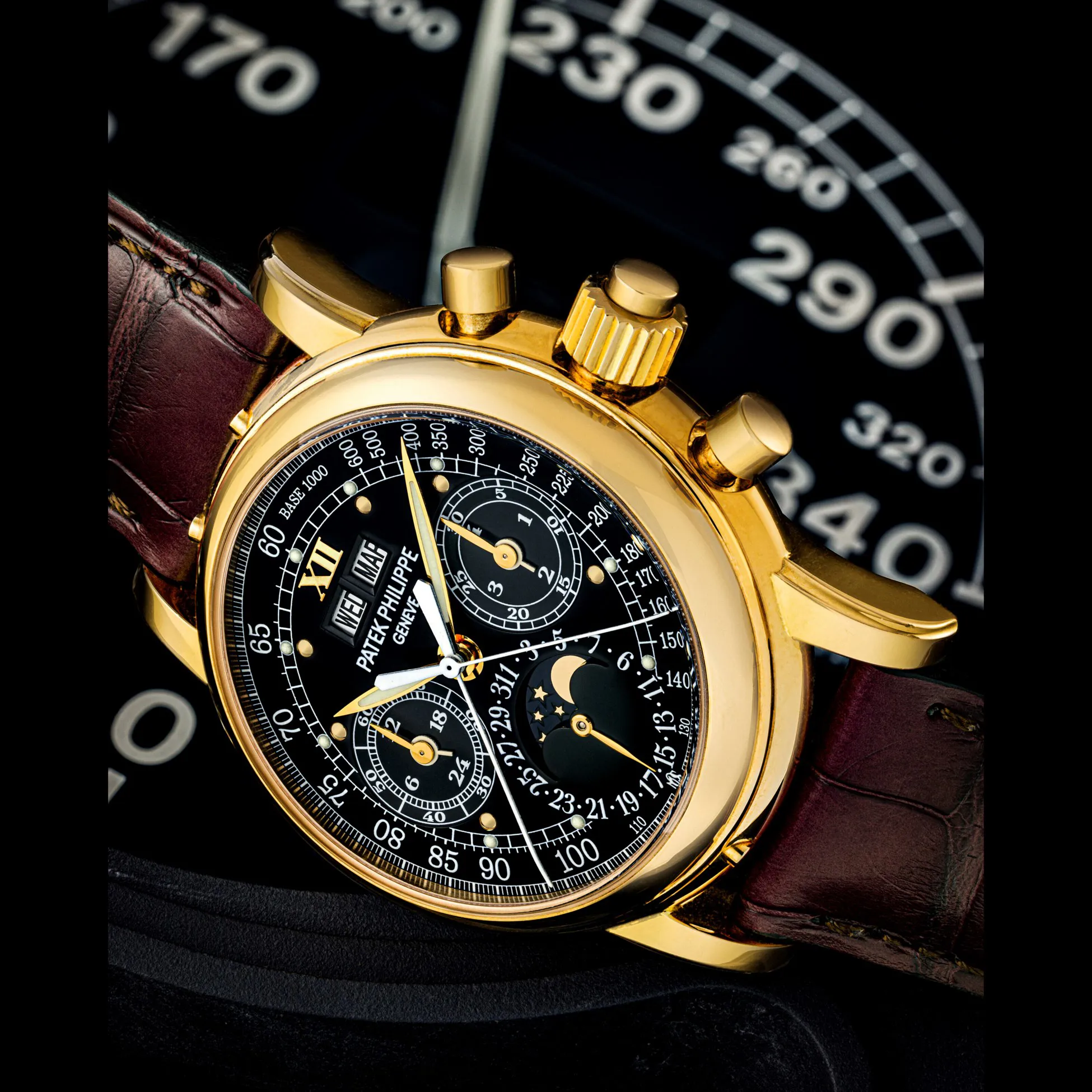 Patek Philippe Perpetual Calendar 5004J-017 36mm Yellow gold Balck 1