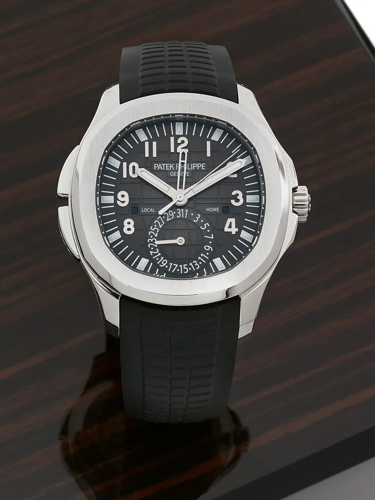 Patek Philippe Aquanaut 5164A 43mm Stainless steel Gray and Black