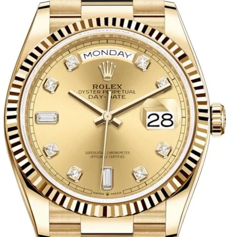 Rolex Day-Date 36 128238 36mm Yellow gold Champagne