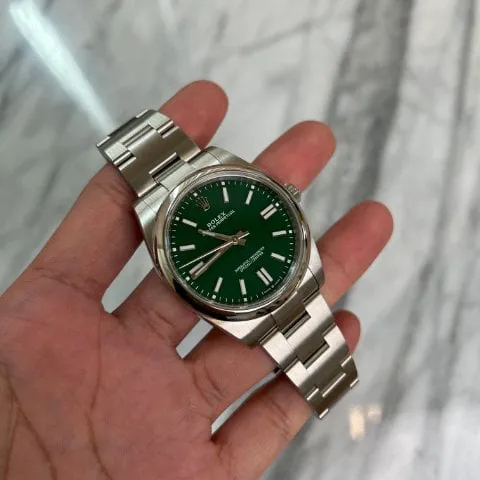 Rolex Oyster Perpetual 41 124300 41mm Stainless steel Green