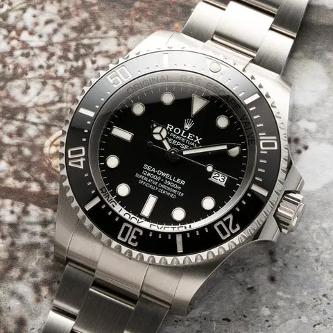 Rolex Sea-Dweller 1665 44mm Stainless steel Black