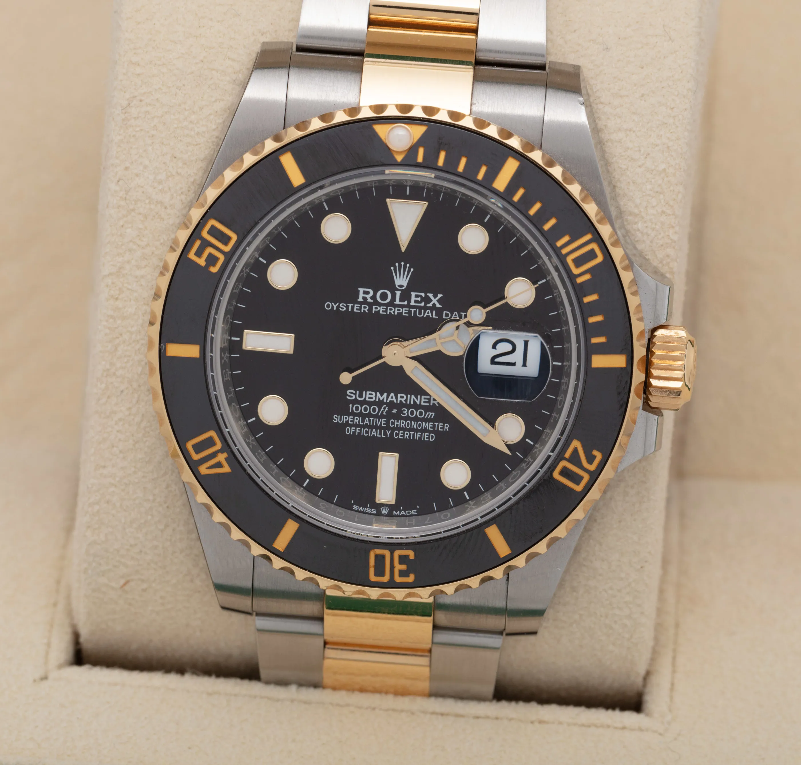 Rolex Submariner 126613LN Yellow gold and Stainless steel Black