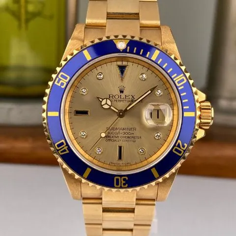 Rolex Submariner 16618 40mm Yellow gold Gold