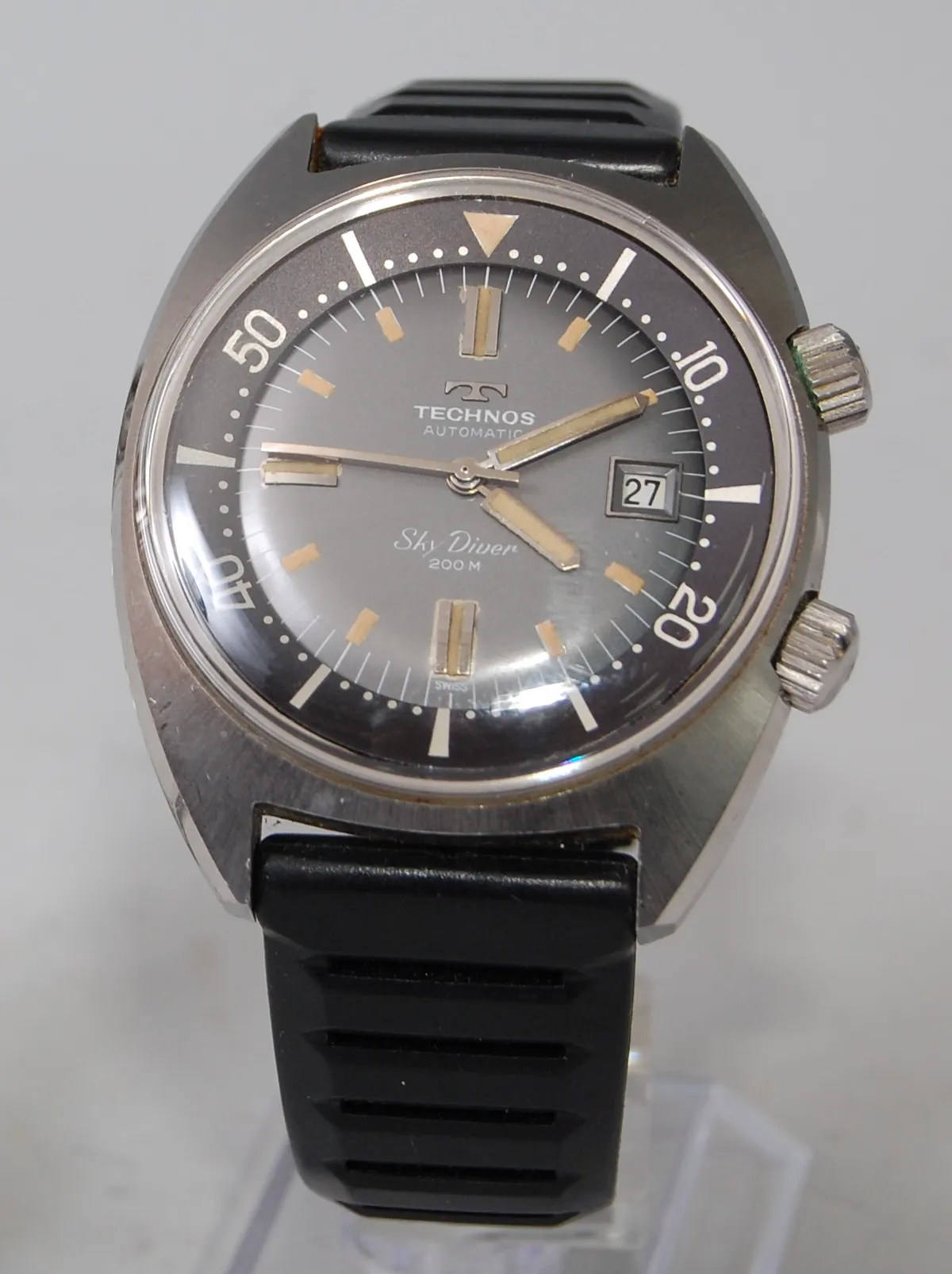 Technos Sky Diver 42mm Stainless steel Gray