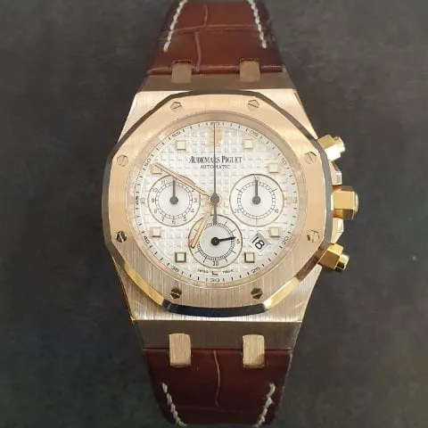 Audemars Piguet Royal Oak 26022OR.OO.D088CR.01 39mm Rose gold White