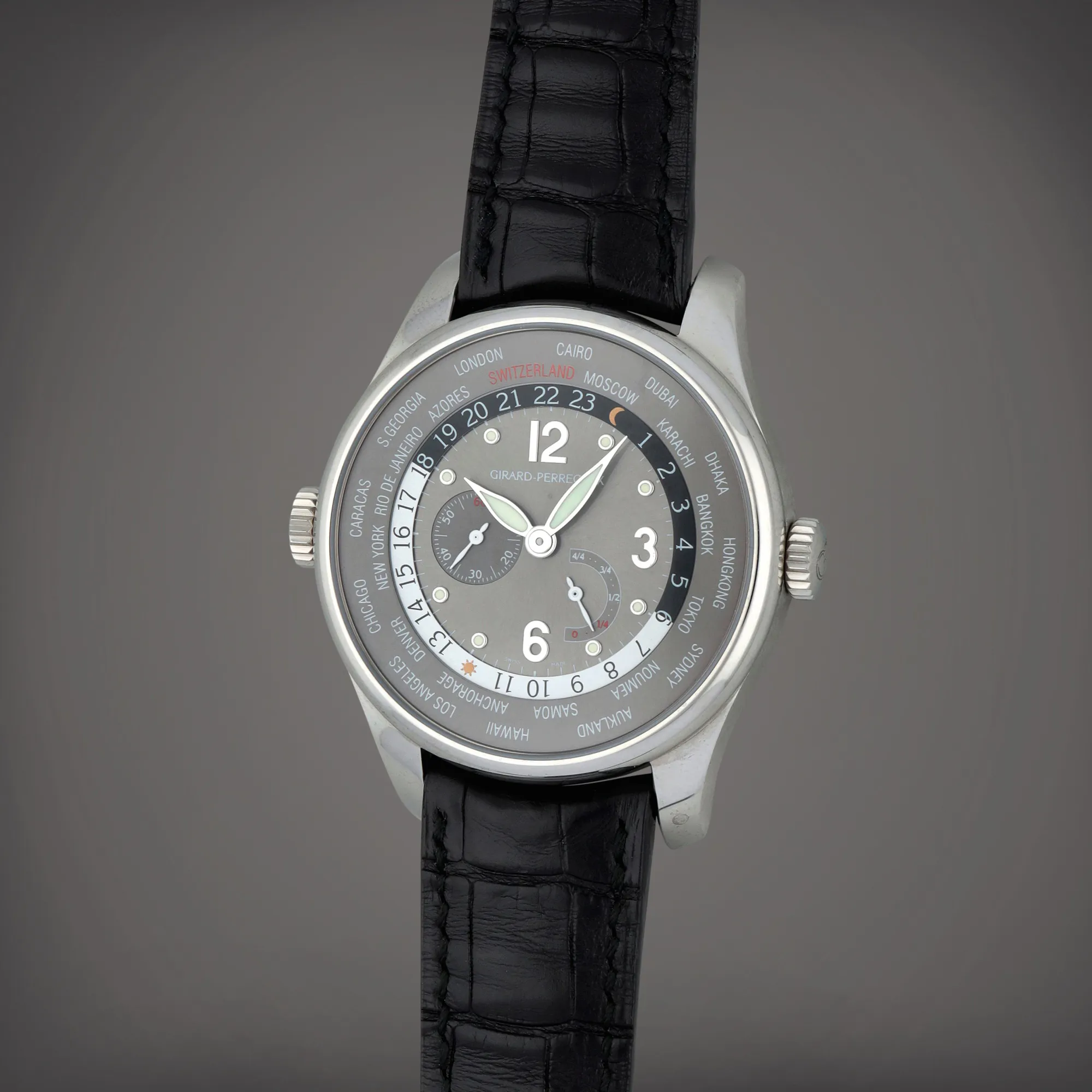 Girard-Perregaux Traveller 49851 41mm Stainless steel Gray