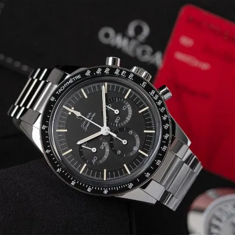 Omega Speedmaster Moon watch 311.30.40.30.01.001 39.5mm Steel Black