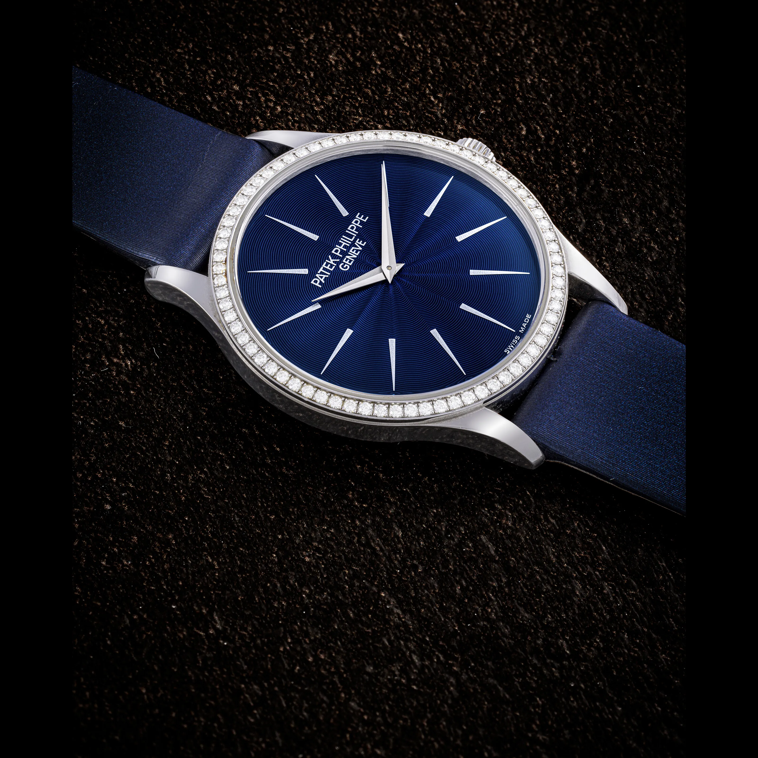 Patek Philippe 4896G-001 33mm White gold Blue