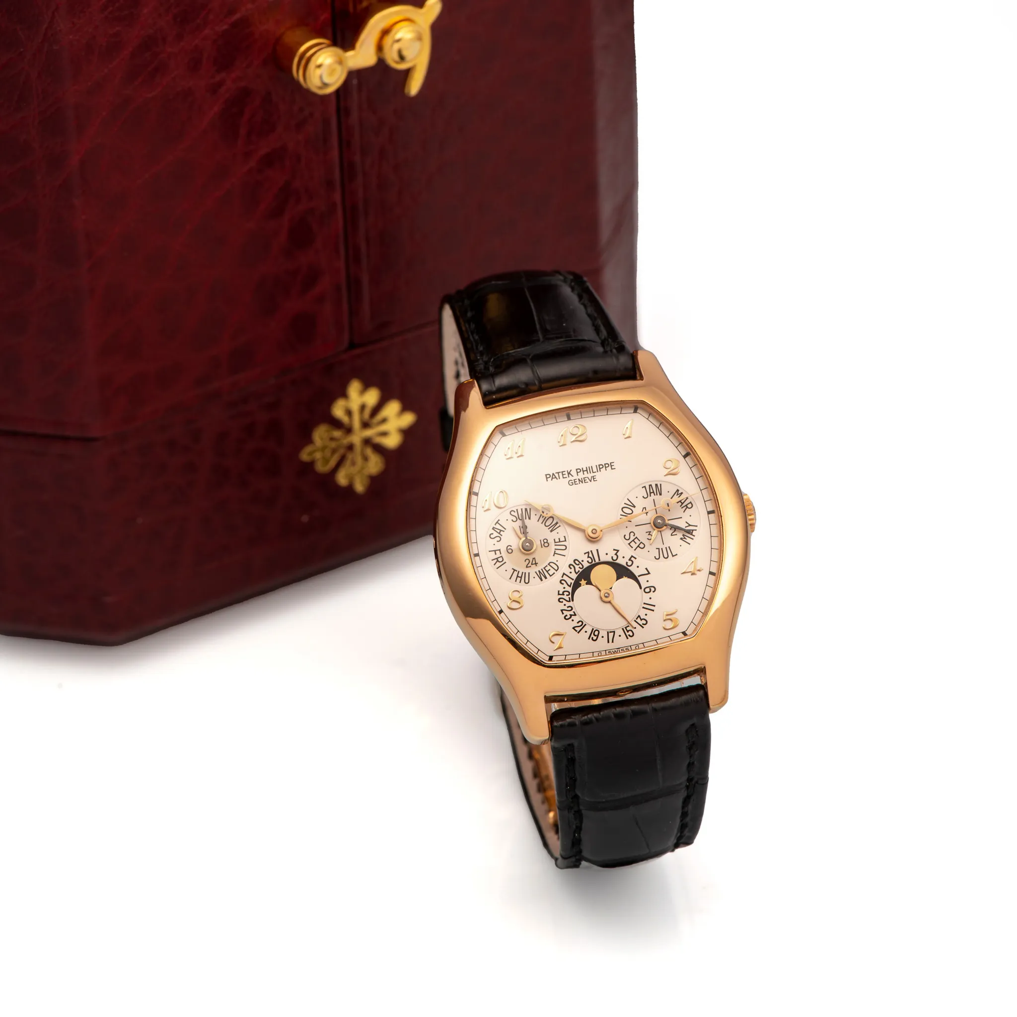 Patek Philippe 5040 36mm Rose gold White 1