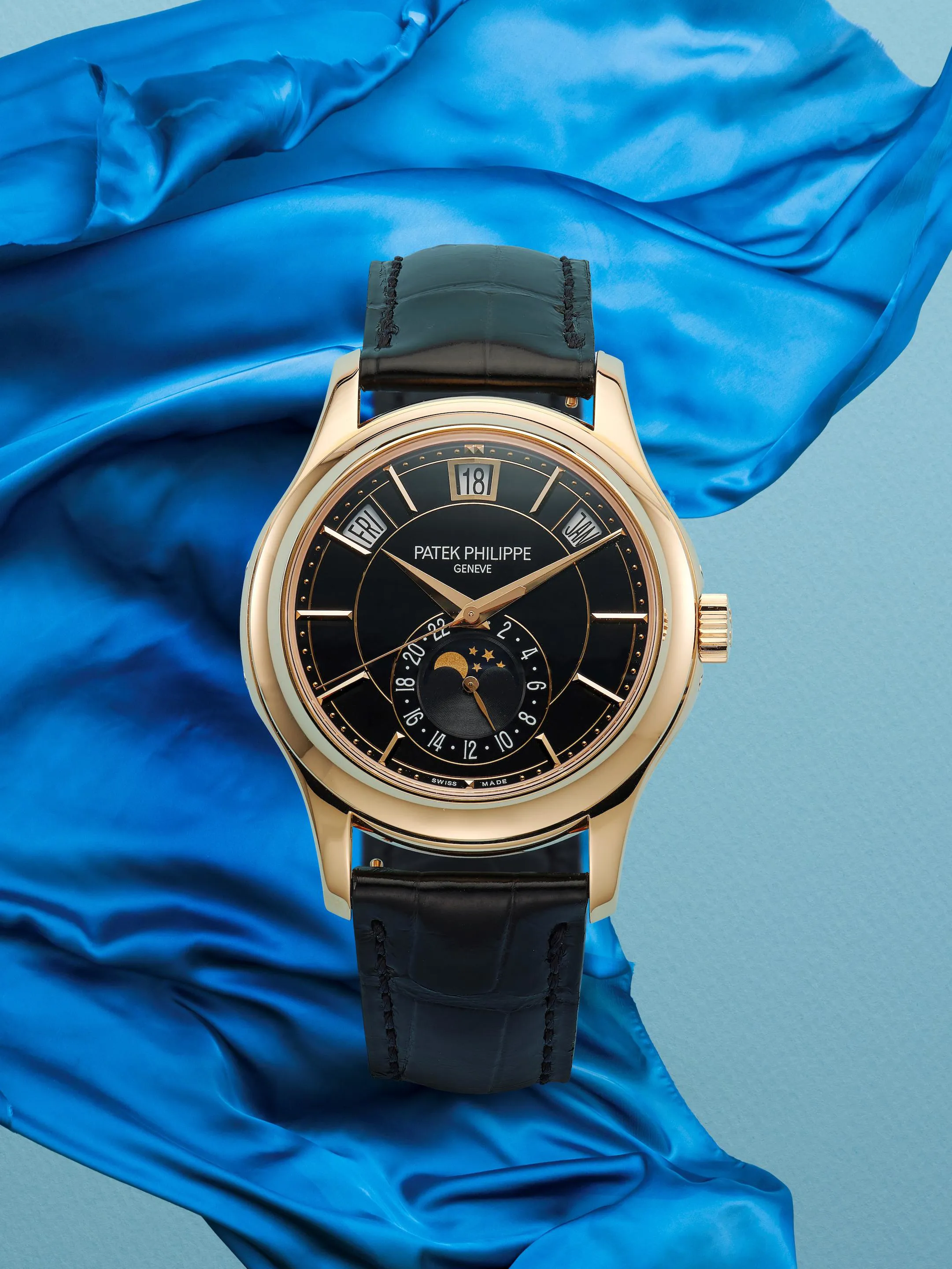 Patek Philippe Annual Calendar 5205R-010 40mm Rose gold Black