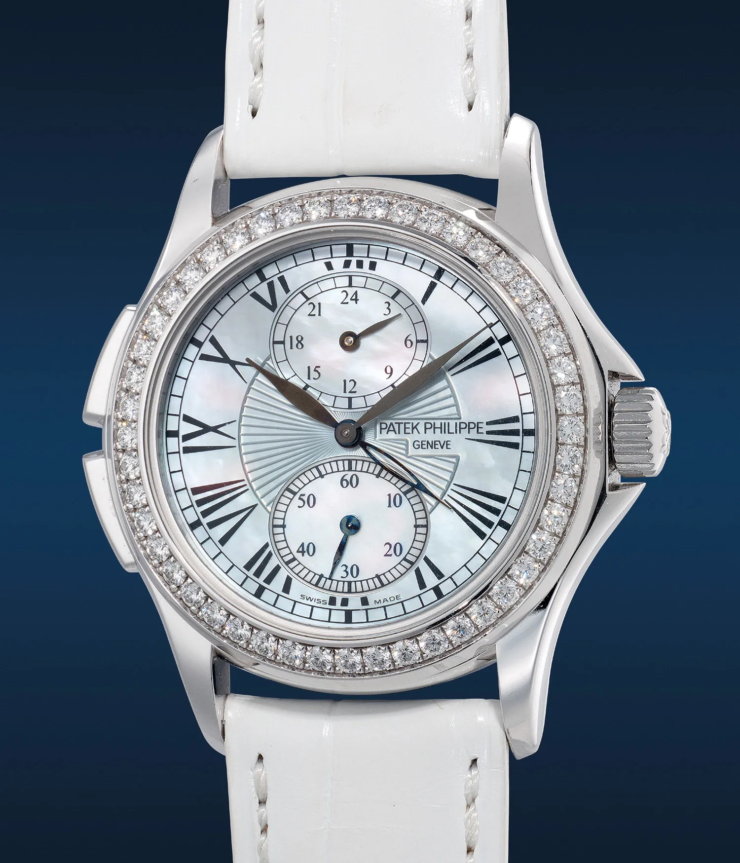 Patek Philippe Calatrava 4934g-001 35mm White gold Mother-of-pearl