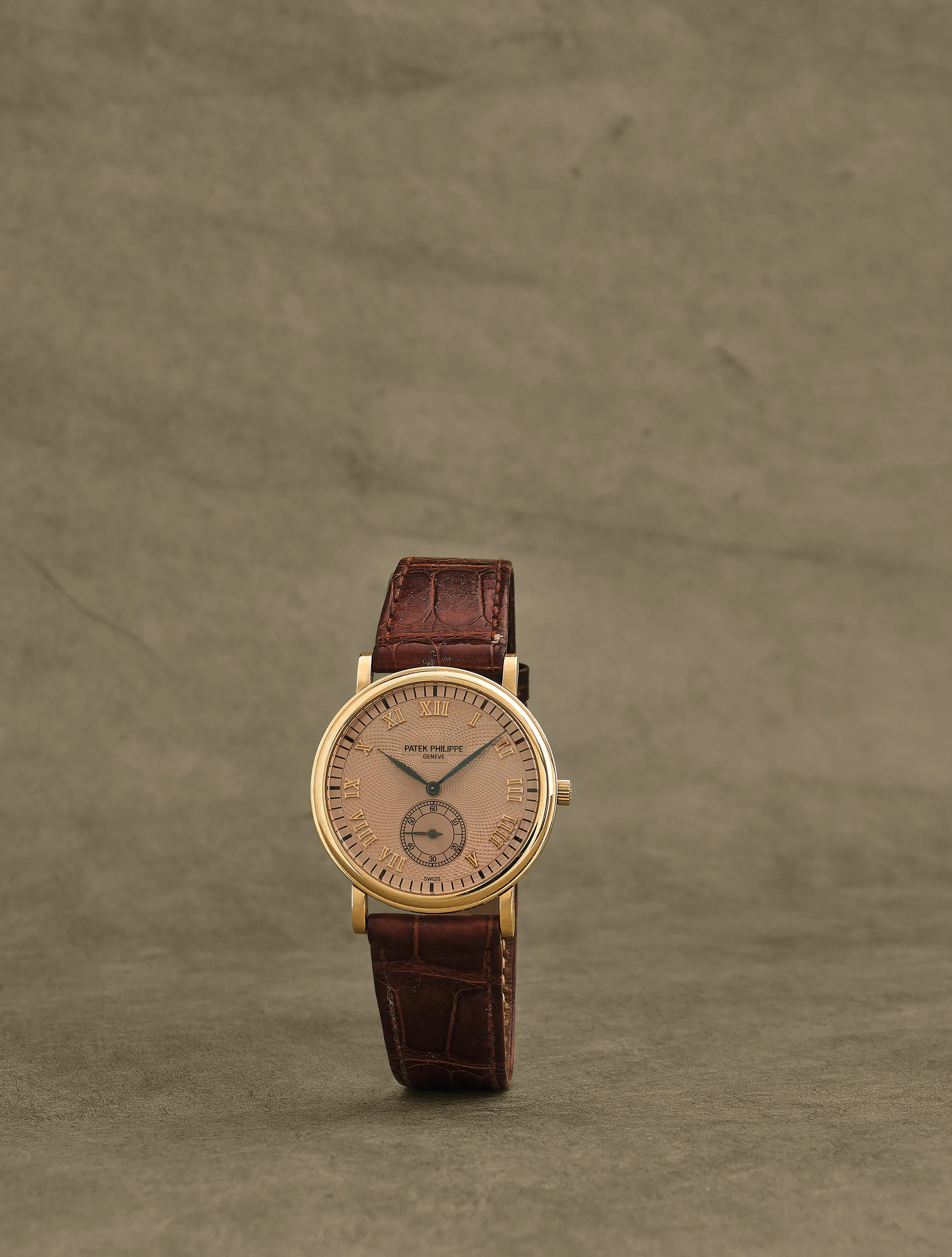 Patek Philippe Calatrava 5022 33mm Rose gold Salmon