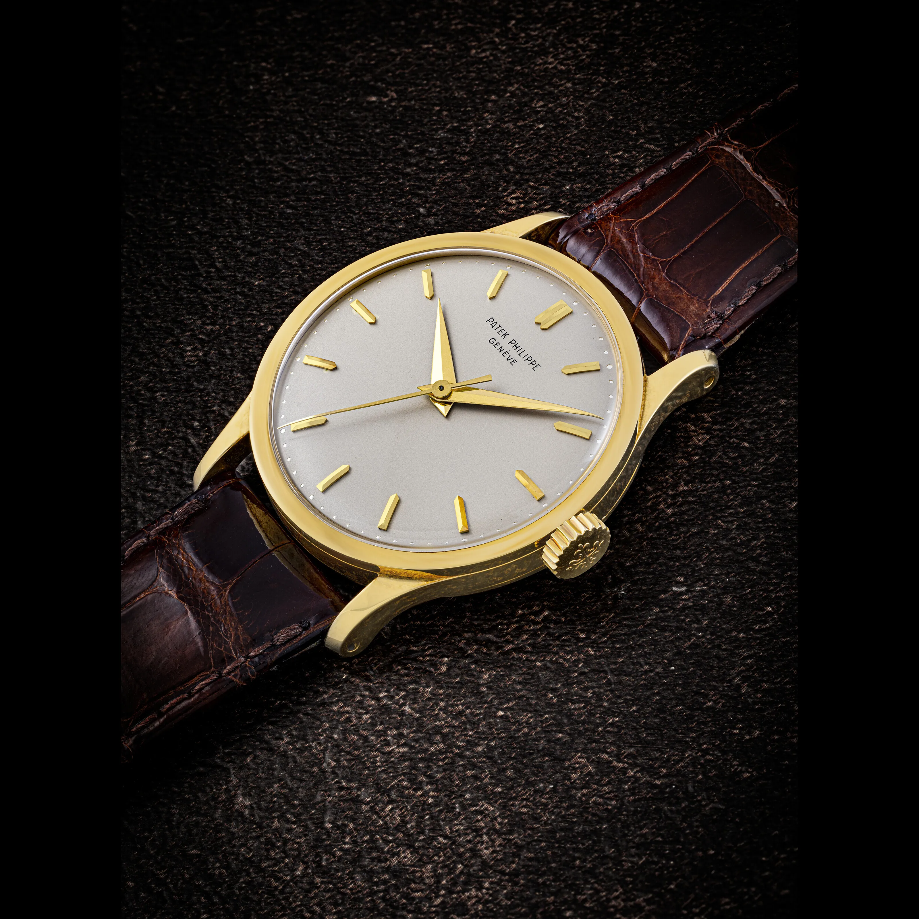 Patek Philippe Calatrava 570 35mm Yellow gold Silver