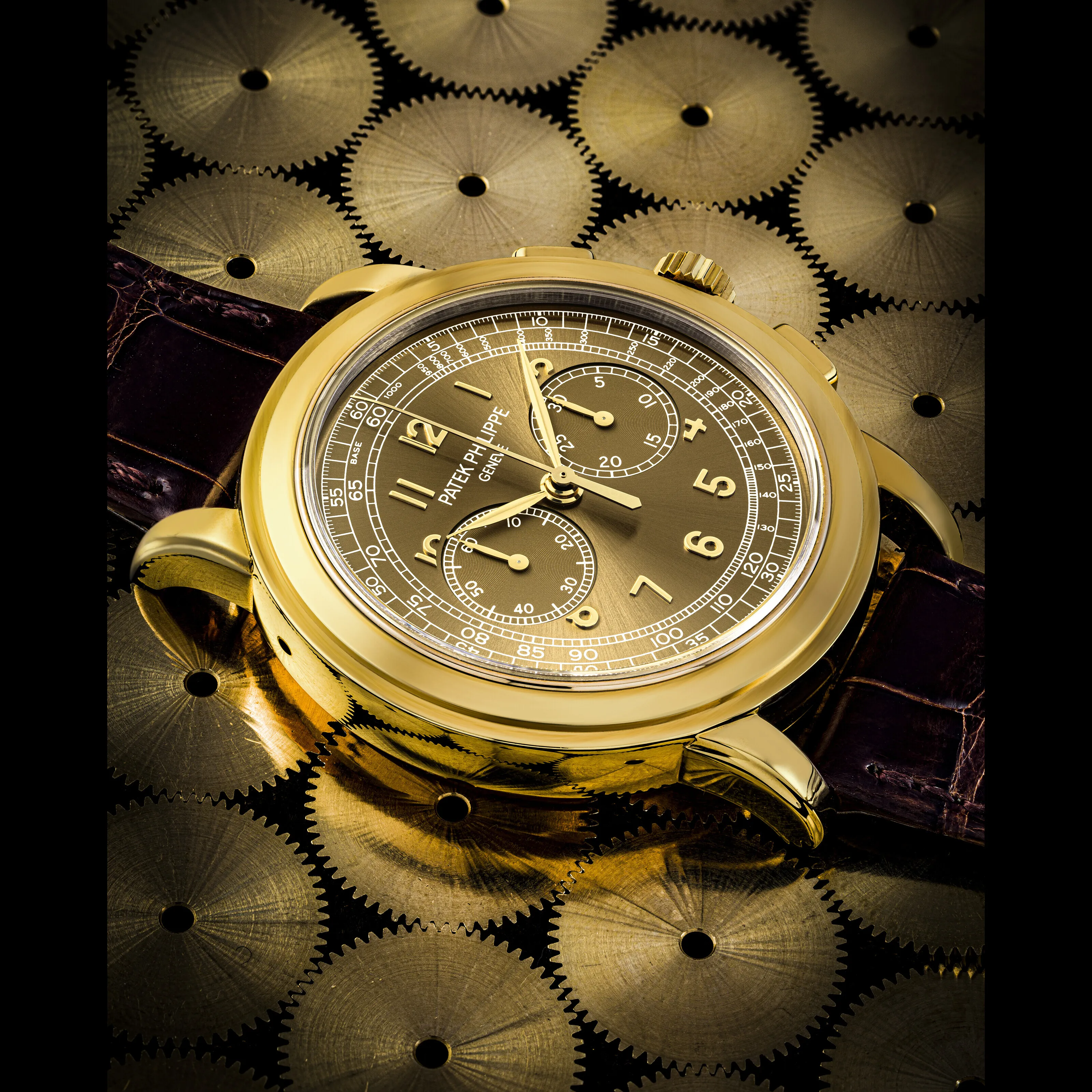 Patek Philippe Chronograph 5070J-012 42mm Yellow gold Black