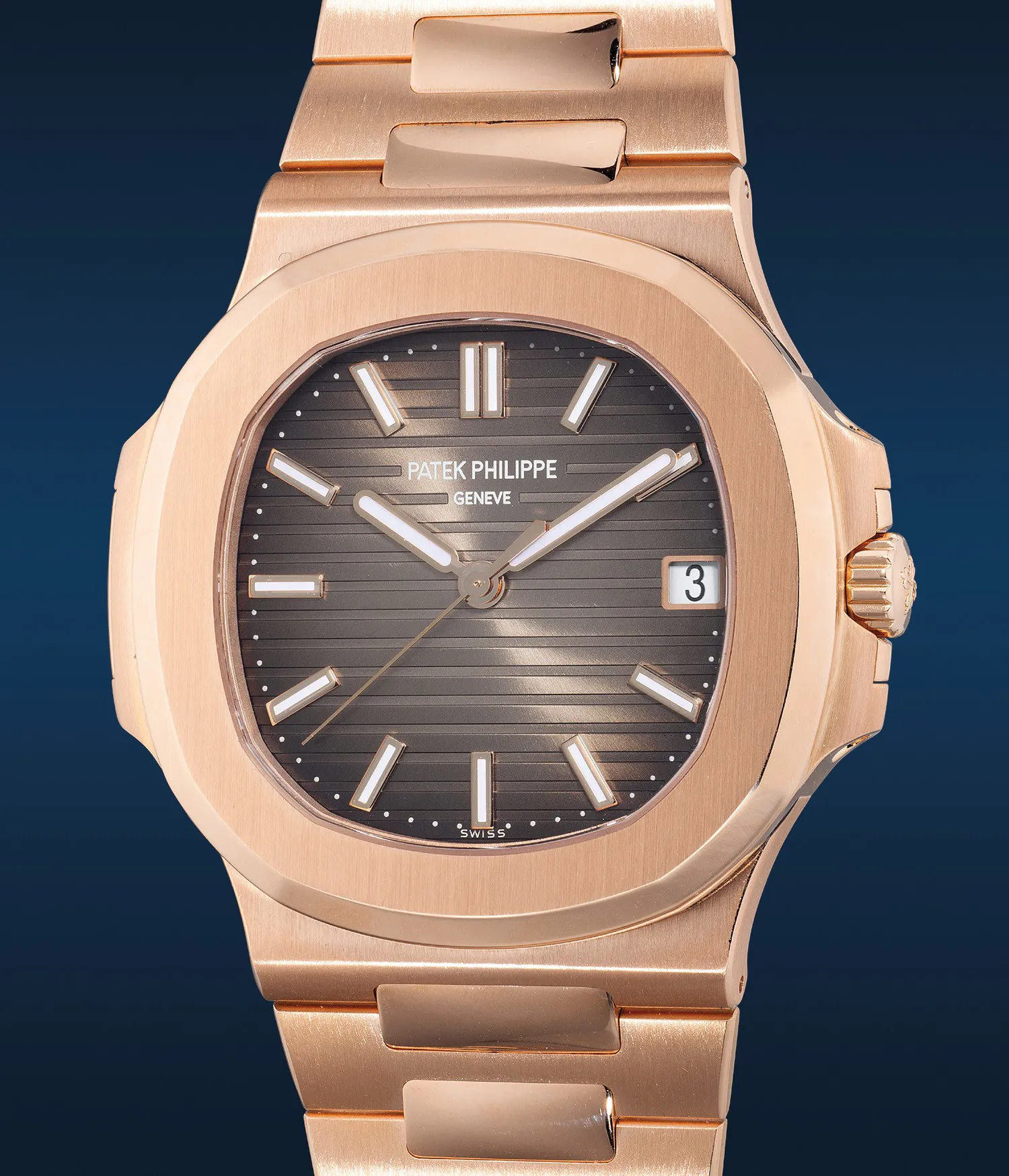 Patek Philippe Nautilus 5711/1R-001 40mm Rose gold Brown