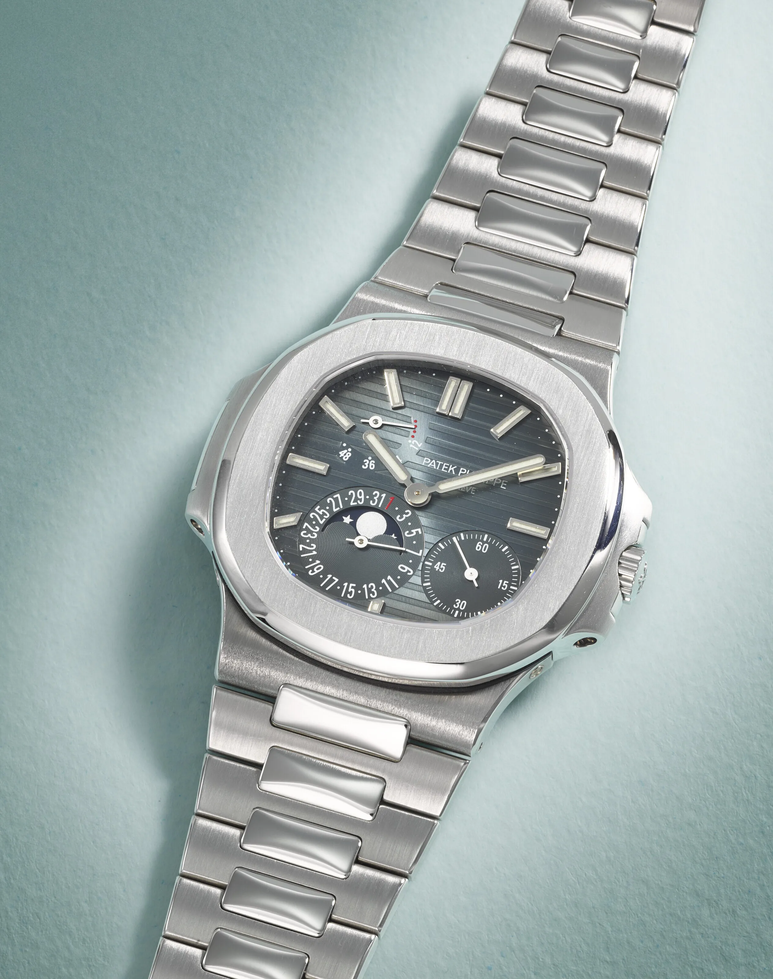 Patek Philippe Nautilus Moonphase 5712/1A-001 42mm Stainless steel Blue 1