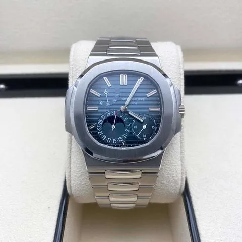 Patek Philippe Nautilus Moonphase 5712/1A-001 40mm Stainless steel Blue