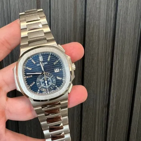 Patek Philippe Nautilus 5976/1G 44mm White gold Blue