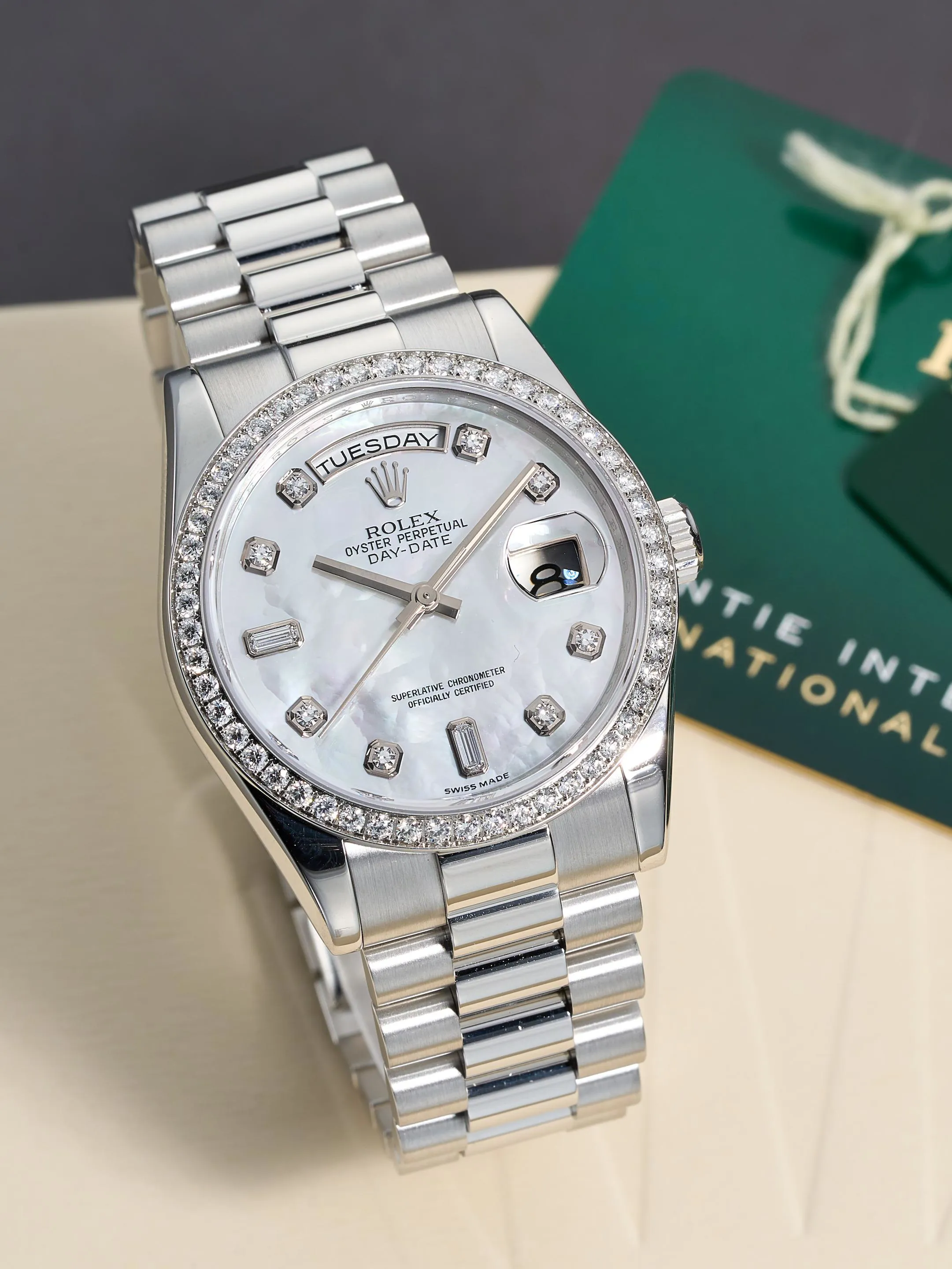 Rolex Day-Date 36 118346 36mm Platinum White