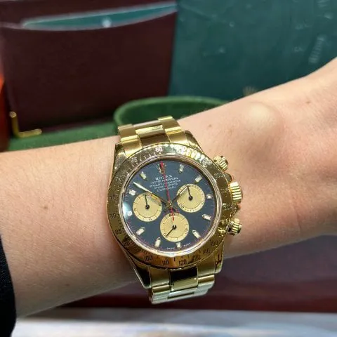 Rolex Daytona 116528 40mm Yellow gold Black