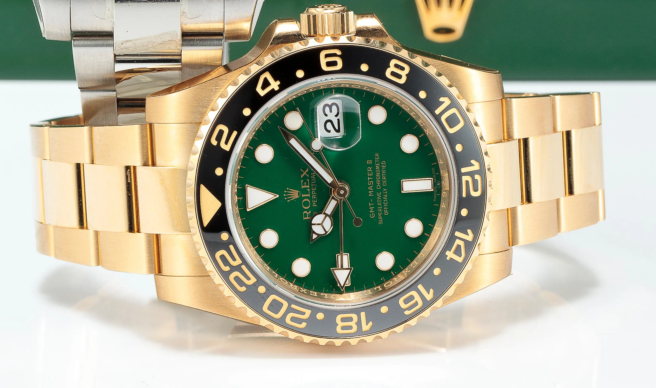 Rolex GMT-Master II 116718LN 40mm Yellow gold Green