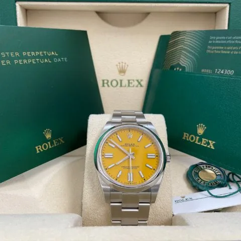 Rolex Oyster Perpetual 41 124300 41mm Stainless steel Yellow