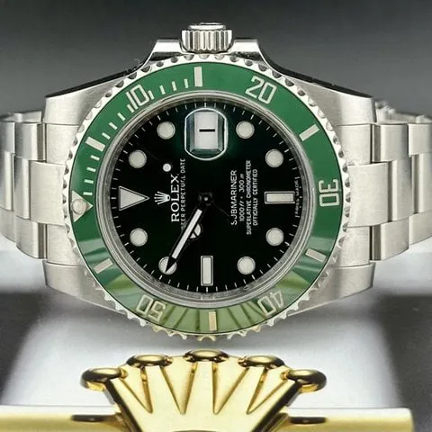 Rolex Submariner 116610LV 40mm Steel Green