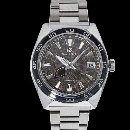 Grand Seiko Spring Drive 44.5mm Titanium Gray