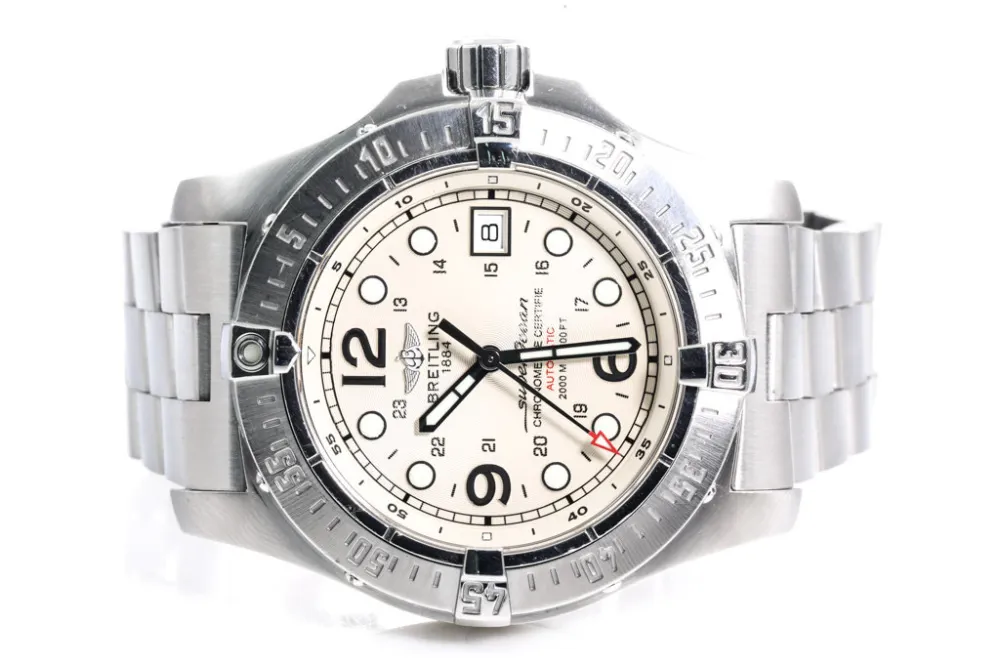 Breitling Superocean A17390 44mm Stainless steel Ivory