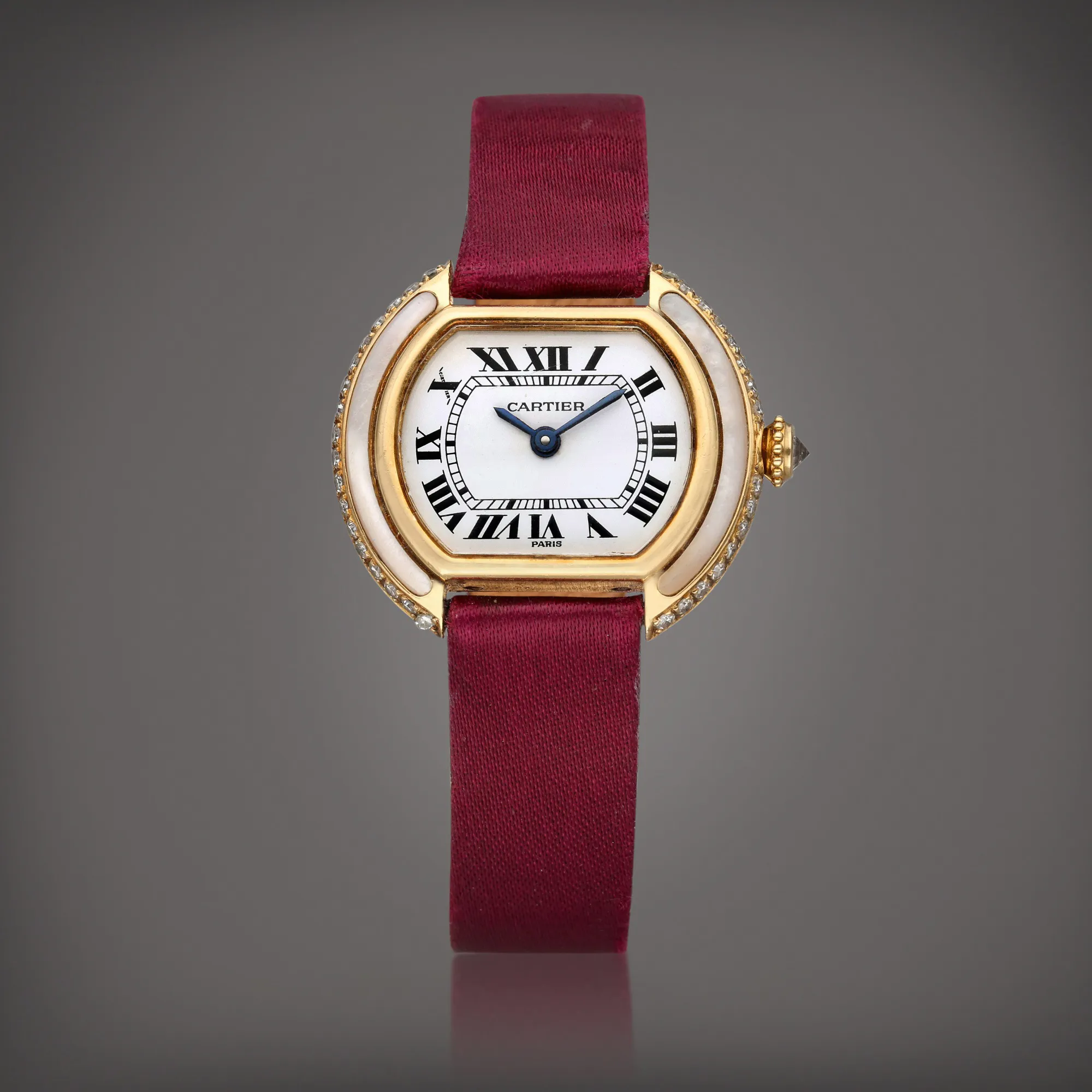 Cartier Ellipse 26mm Yellow gold White 1