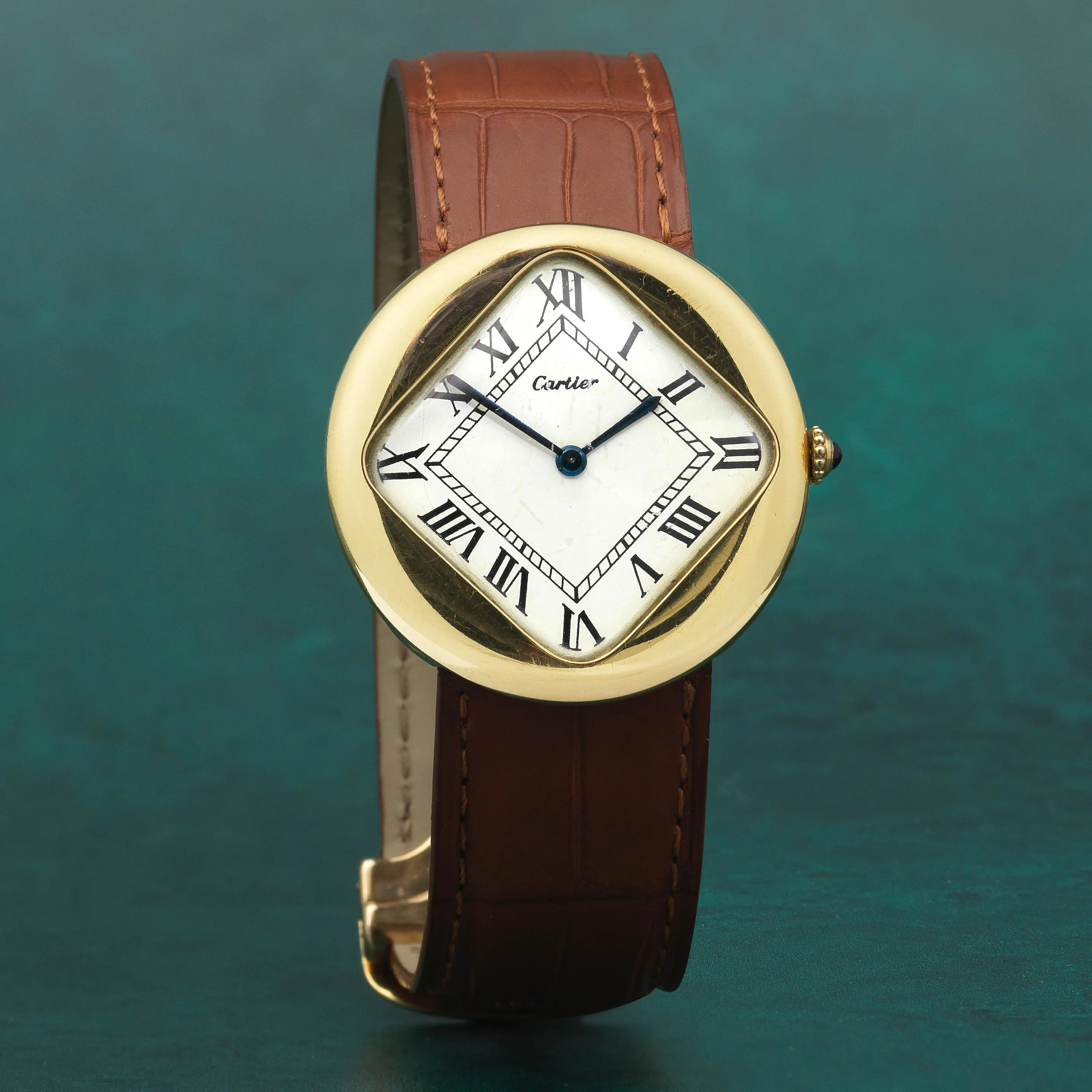 Cartier Pebble 35mm Yellow gold Cream